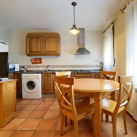 With 2 Bedrooms In With Wifi
